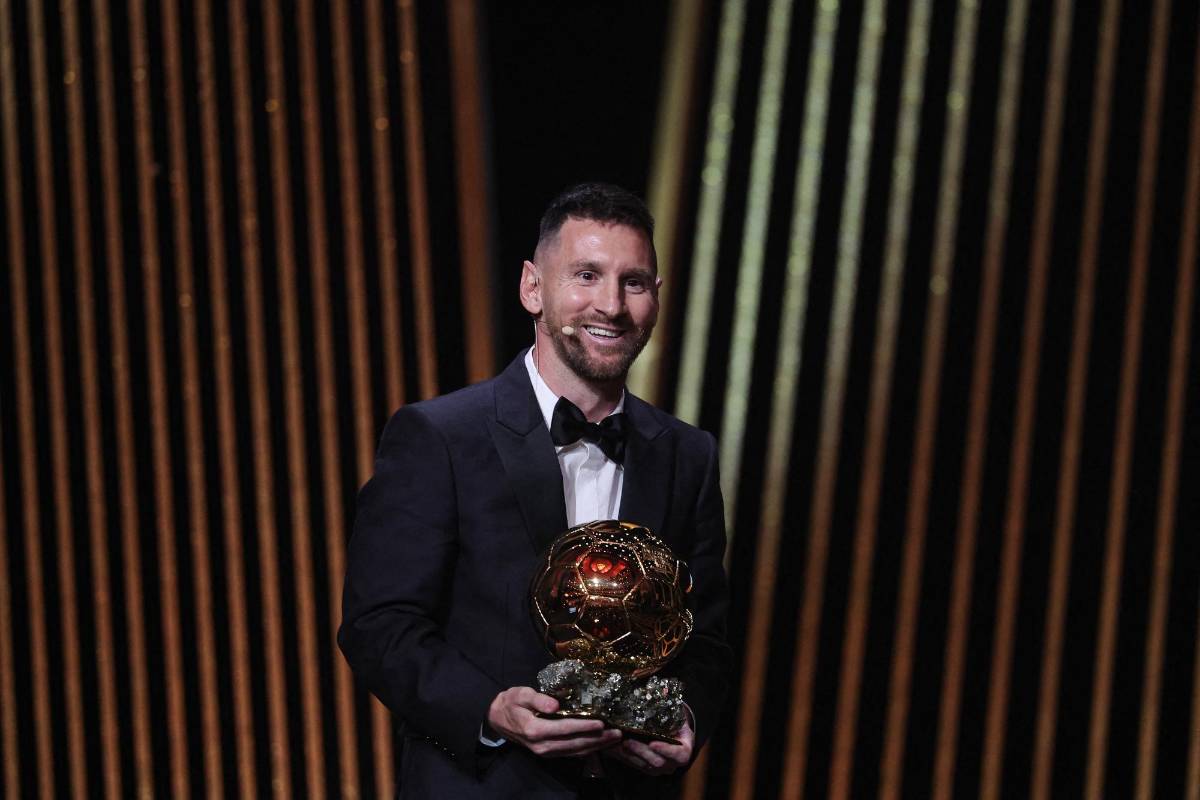“A Messi le daría todos los balones de oro del mundo”