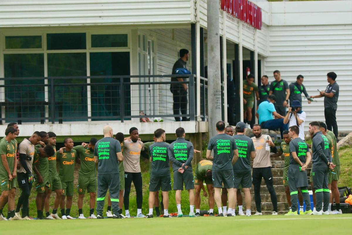 Honduras inicia trabajos: alarma por jugador, lo que hizo Molina con Keyrol y lujosa bolsa
