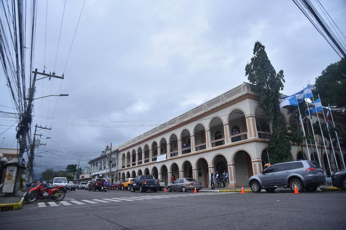 Siete de ocho alcaldes de Atlántida son reelectos por cuatro años