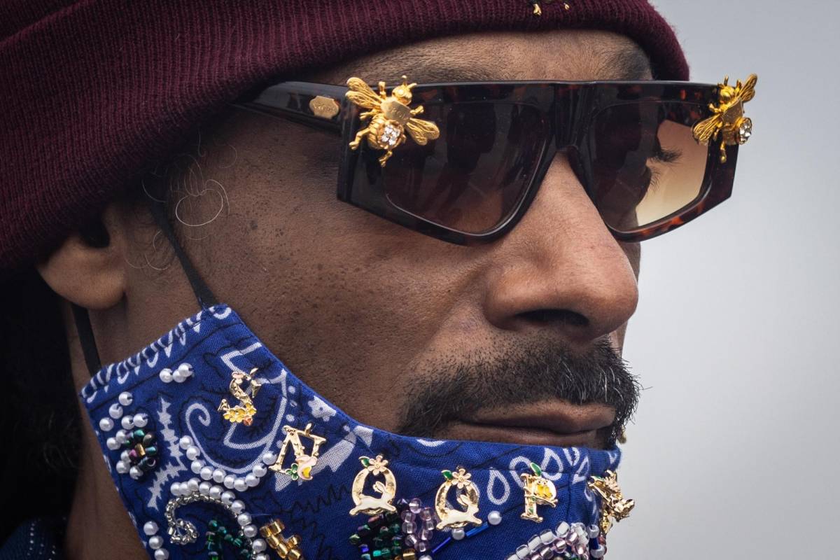 Mujer acusa a Snoop Dogg de  abuso antes de su participación en el Super Bowl