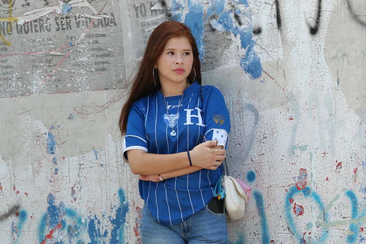 Las bellezas de la final Motagua vs Marathón y policía robó suspiros en el Nacional