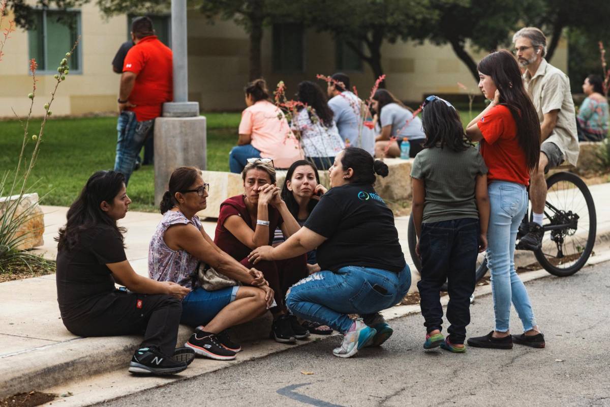 Niños de diez años y dos maestras, las víctimas del tiroteo de Texas