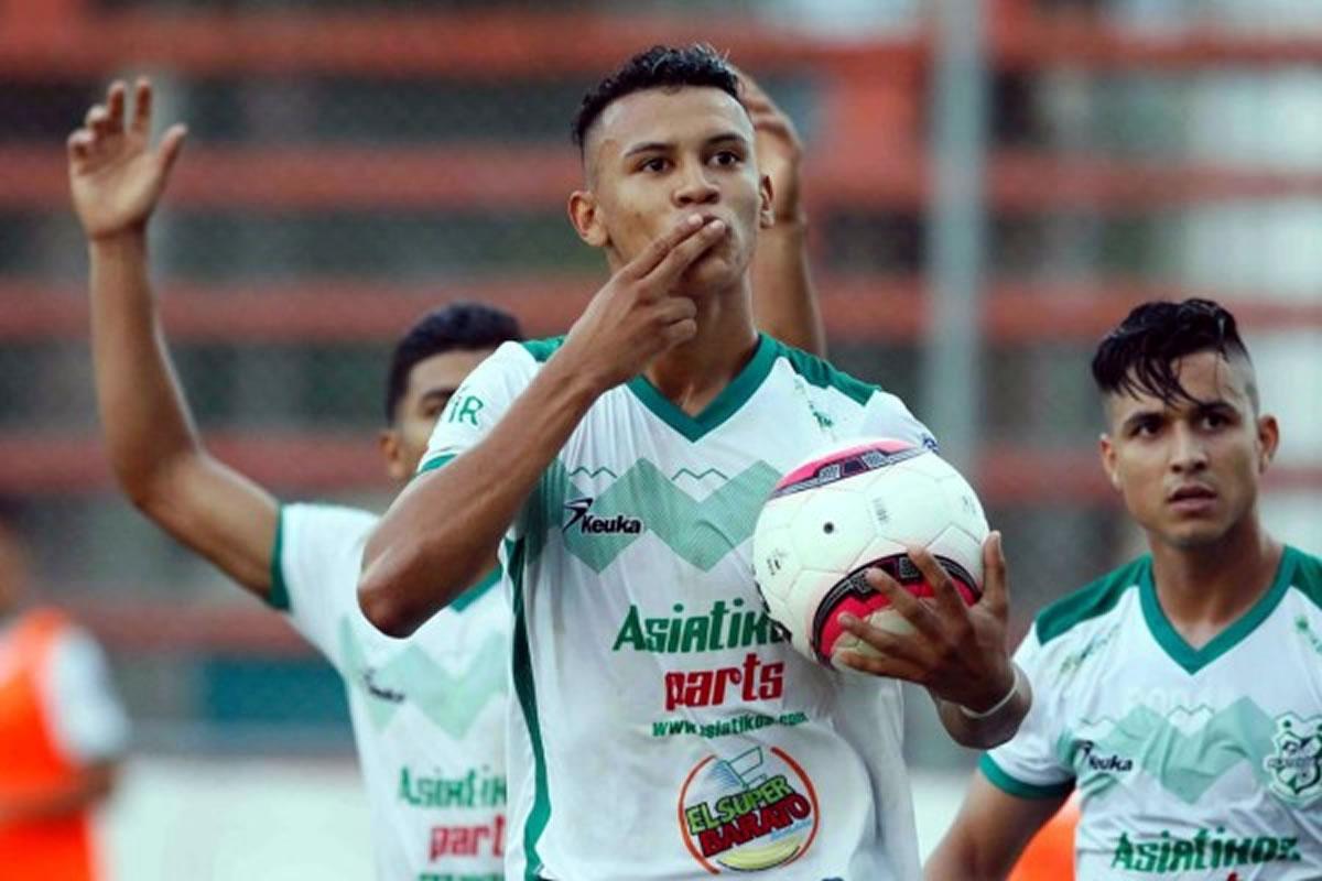 Kervin Arriaga lamentó la situación que vive el Platense en Segunda División.