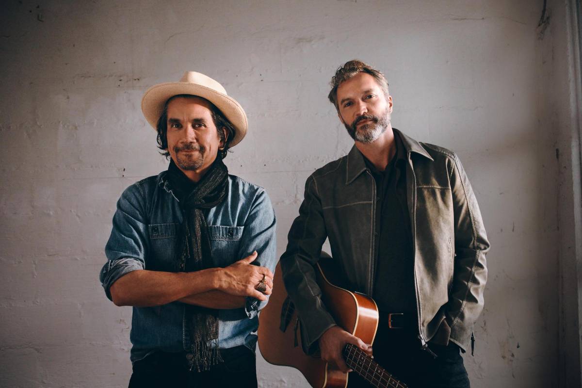 Bacilos regresa después de tres años con ‘Pequeños Romances’