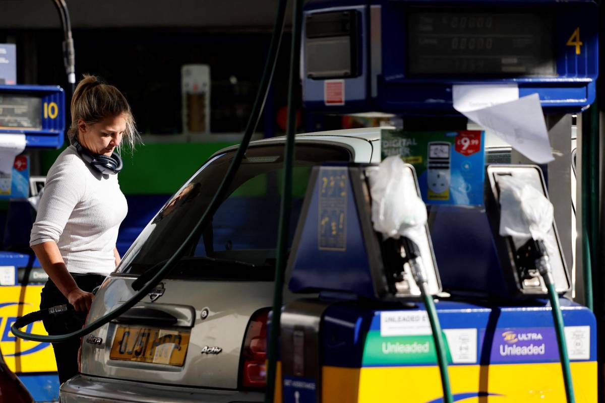 Soldados británicos reemplazarán a camioneros ante escasez de gasolina