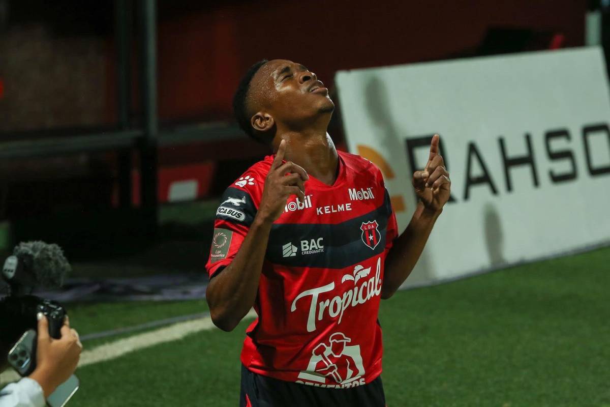 Bryan Félix no sigue en el Alajuelense y cambia de equipo en Costa Rica