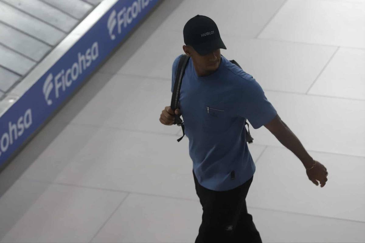 Supremo apareció y sorprendió a legionario; furor y así llegó Choco Lozano