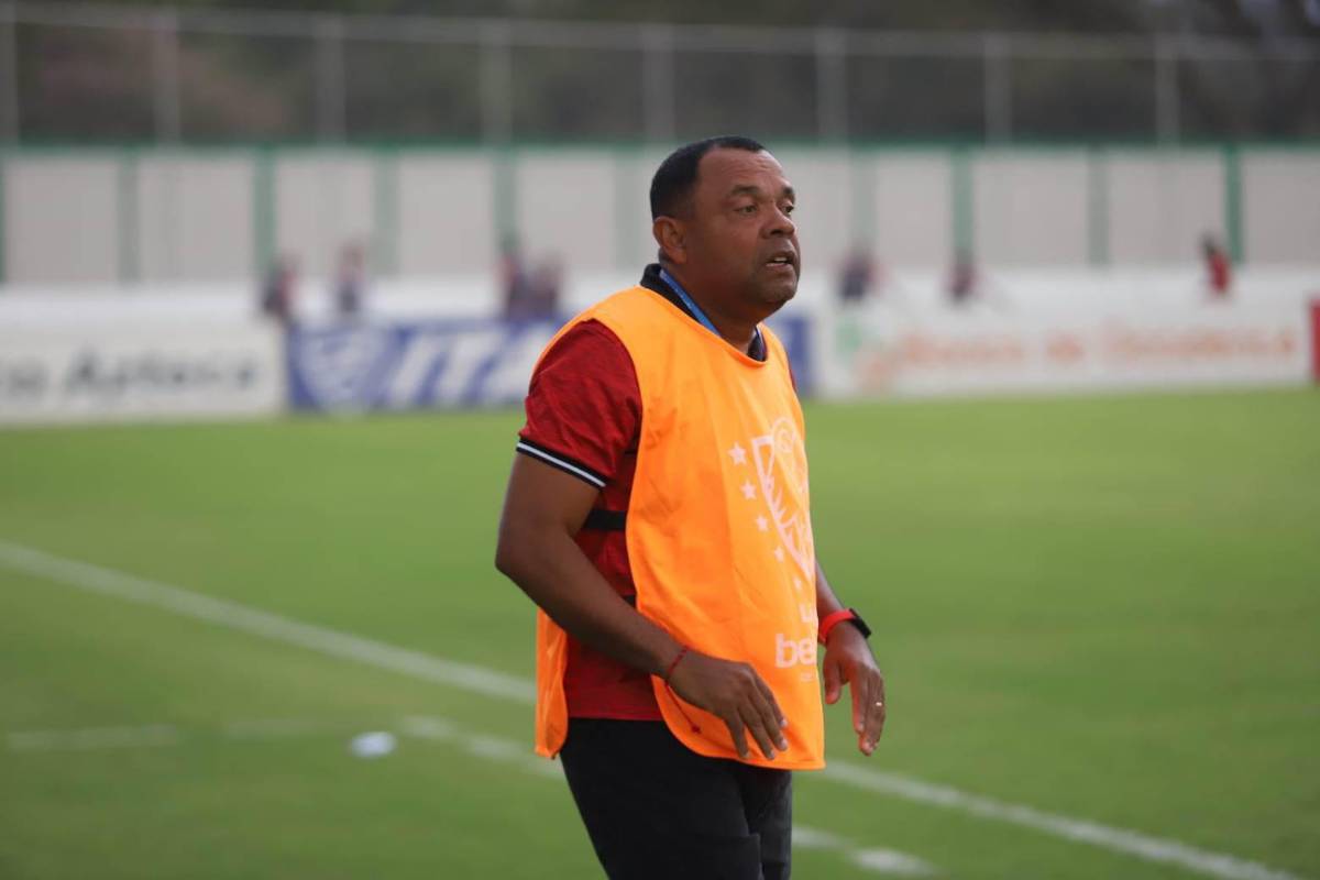 Raúl Cáceres en el pasado que dirigió el pasado sábado en Comayagua en donde Vida perdió 2-1 ante Motagua.