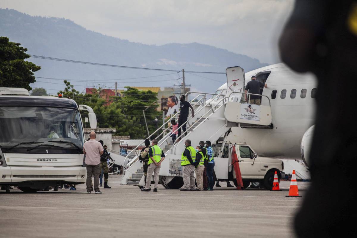 México inicia vuelos de repatriación voluntaria de migrantes