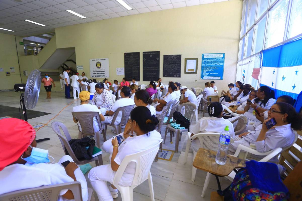 Una semana de protestas en el hospital Mario Catarino Rivas