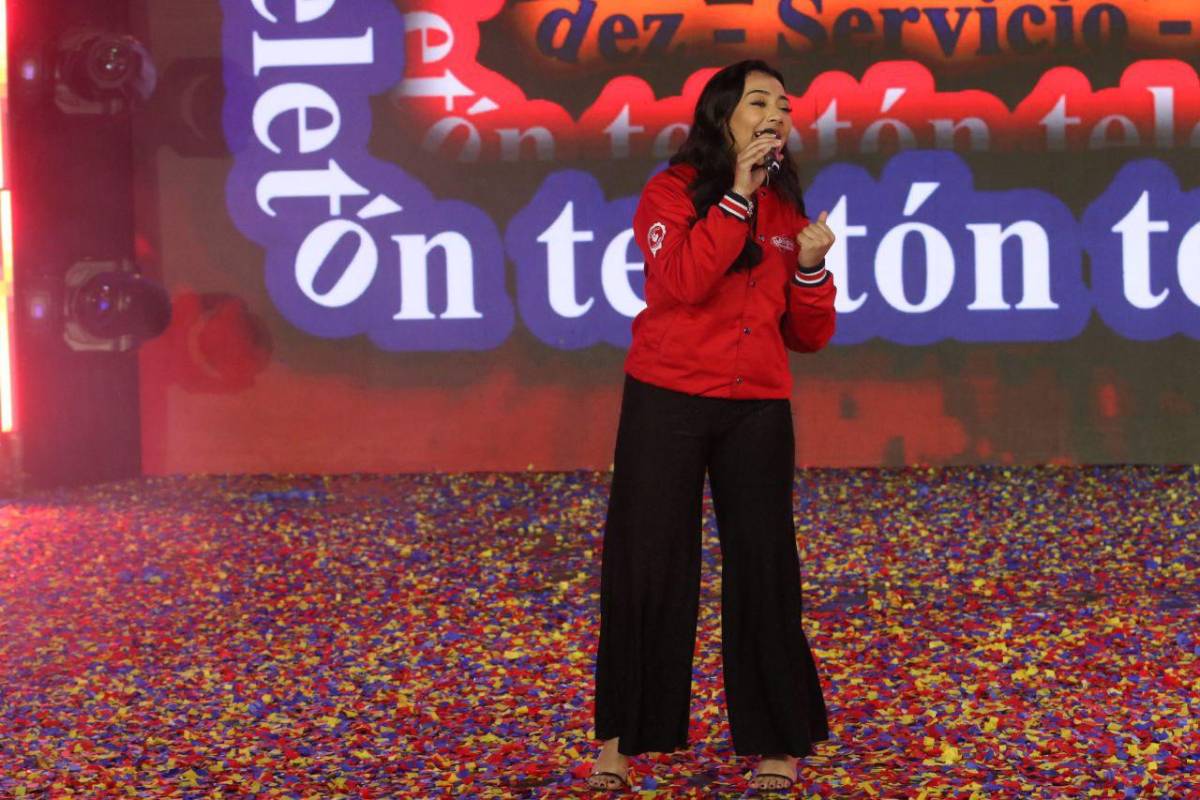 Donaciones, amor y música: así se vive el ambiente en la Teletón 2025