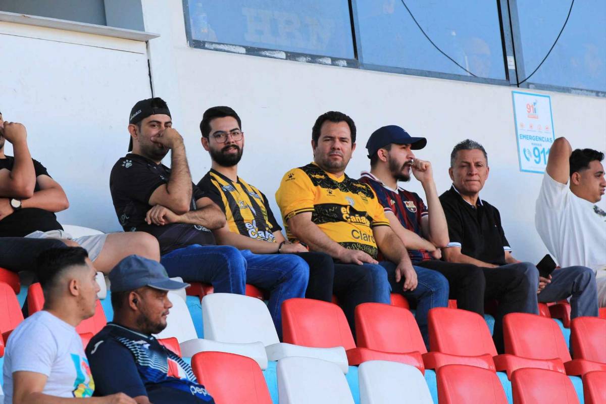 Rubia enamora en Motagua-Real España, fiesta azul en el Nacional e 'infiltrados'