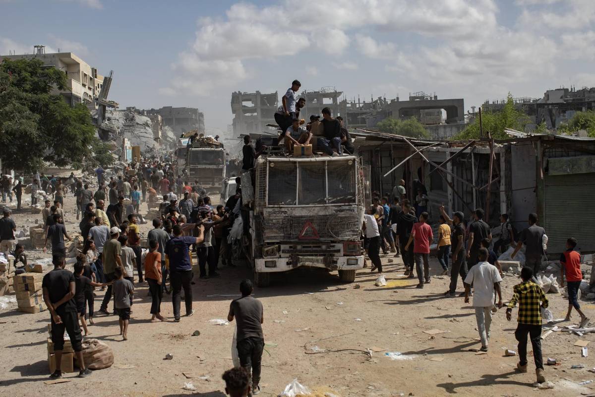 Ruinas y devastación: Los gazatíes regresan a lo que queda de sus hogares
