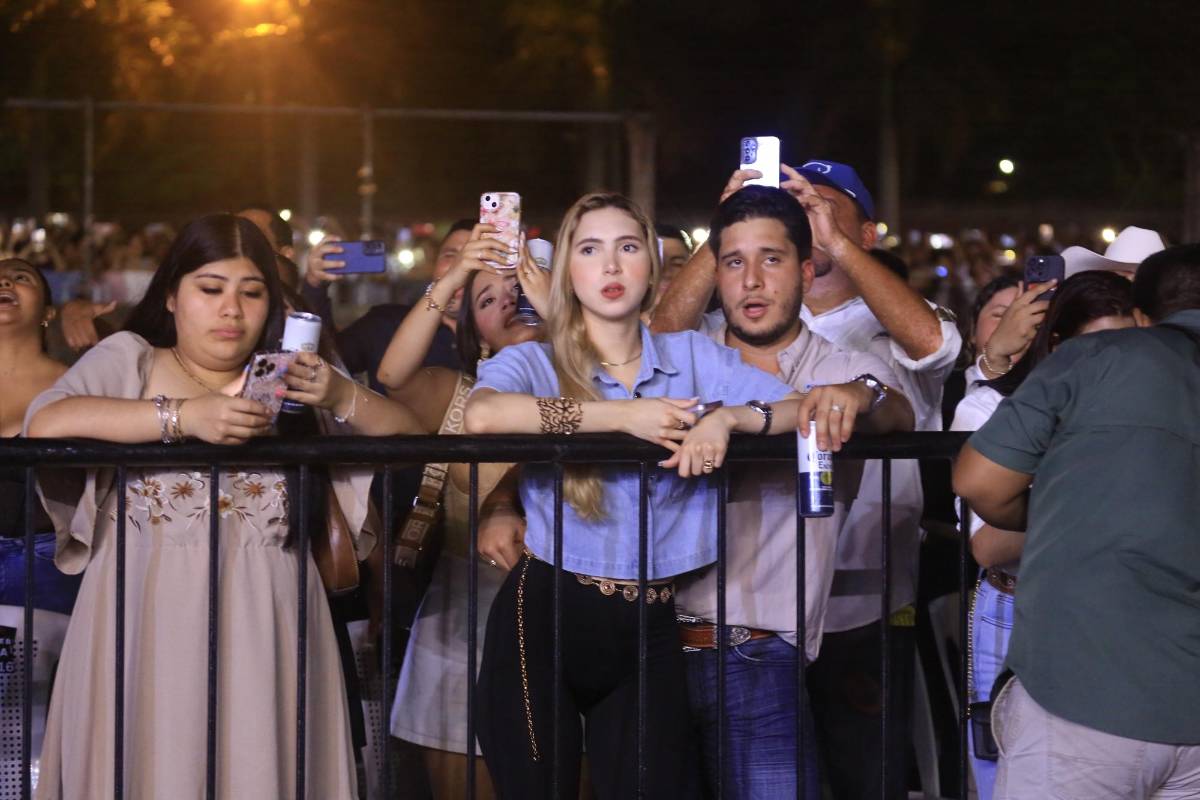 Luis Ángel El Flaco y Conjunto Primavera protagonizan tremenda fiesta romántica