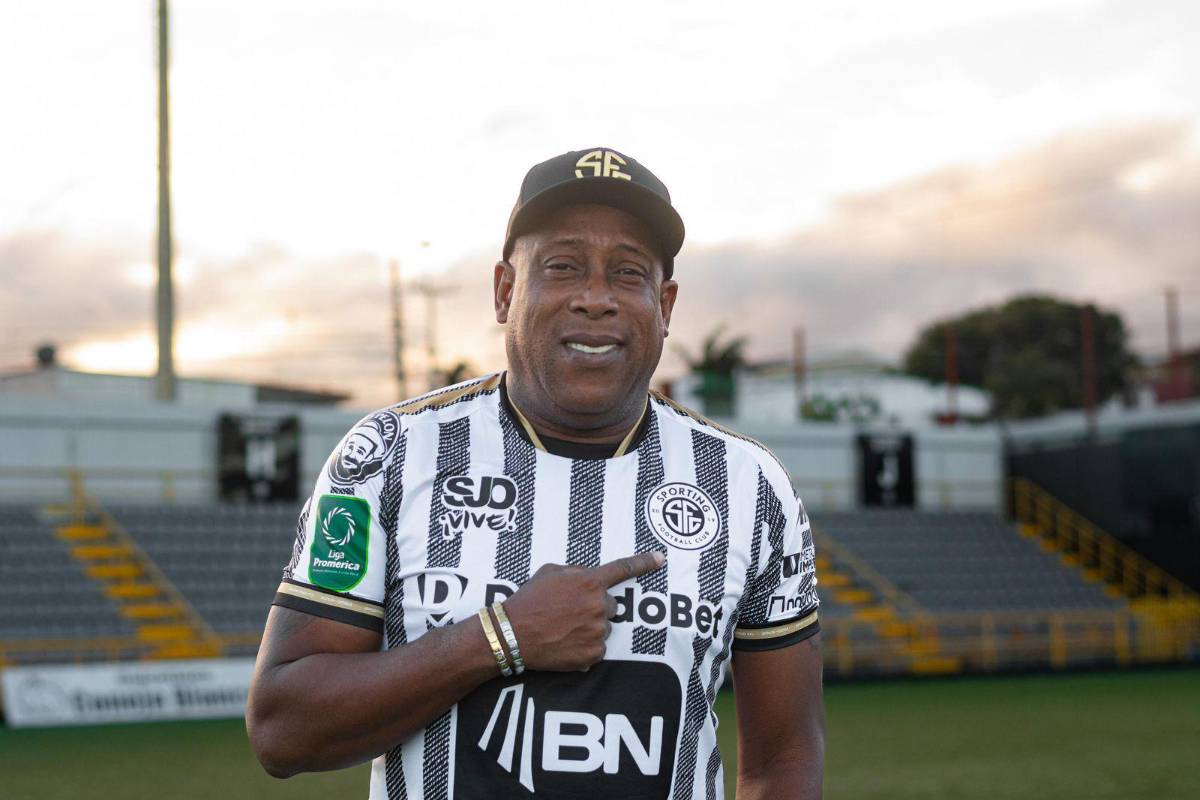 Medford dirige actualmente al Sporting F. C. de la Primera División de Costa Rica.