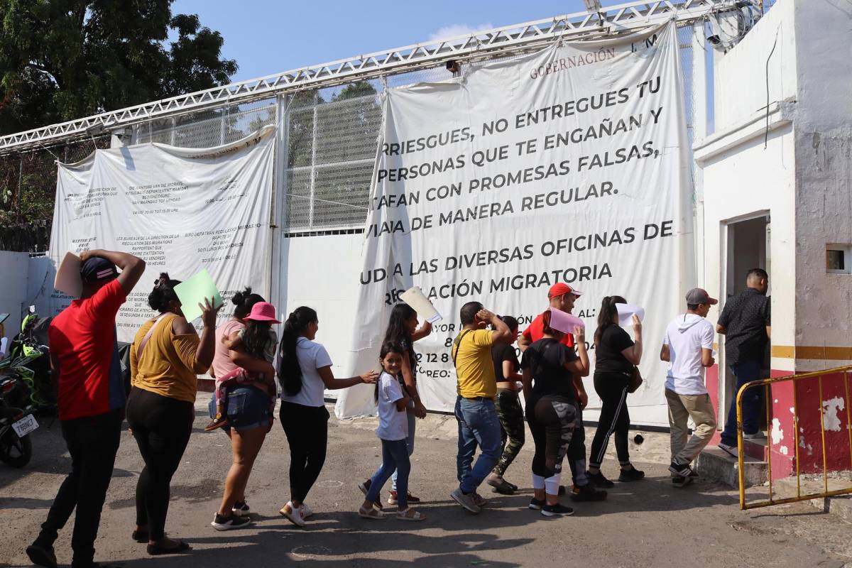 Mueren tres migrantes tras ser arrollados por vehículo en México