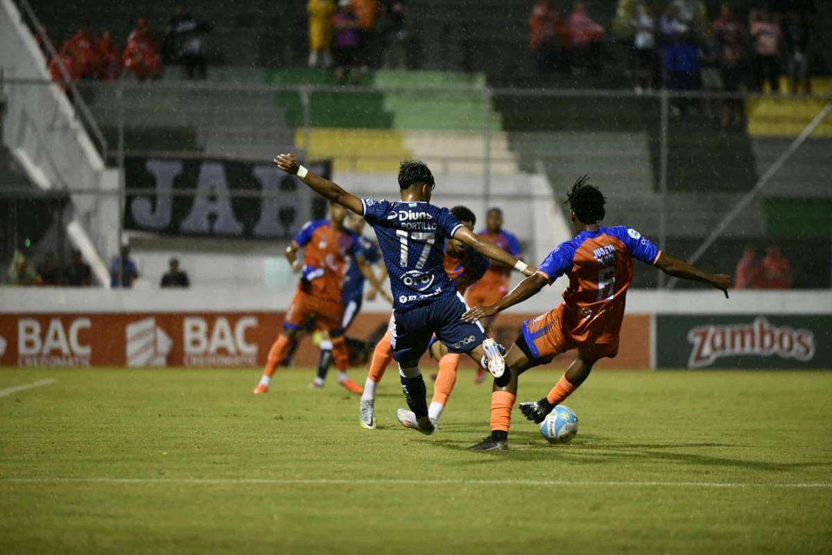 Festín en el Motagua-UPNFM, gesto de Javier López y polémica en Comayagua