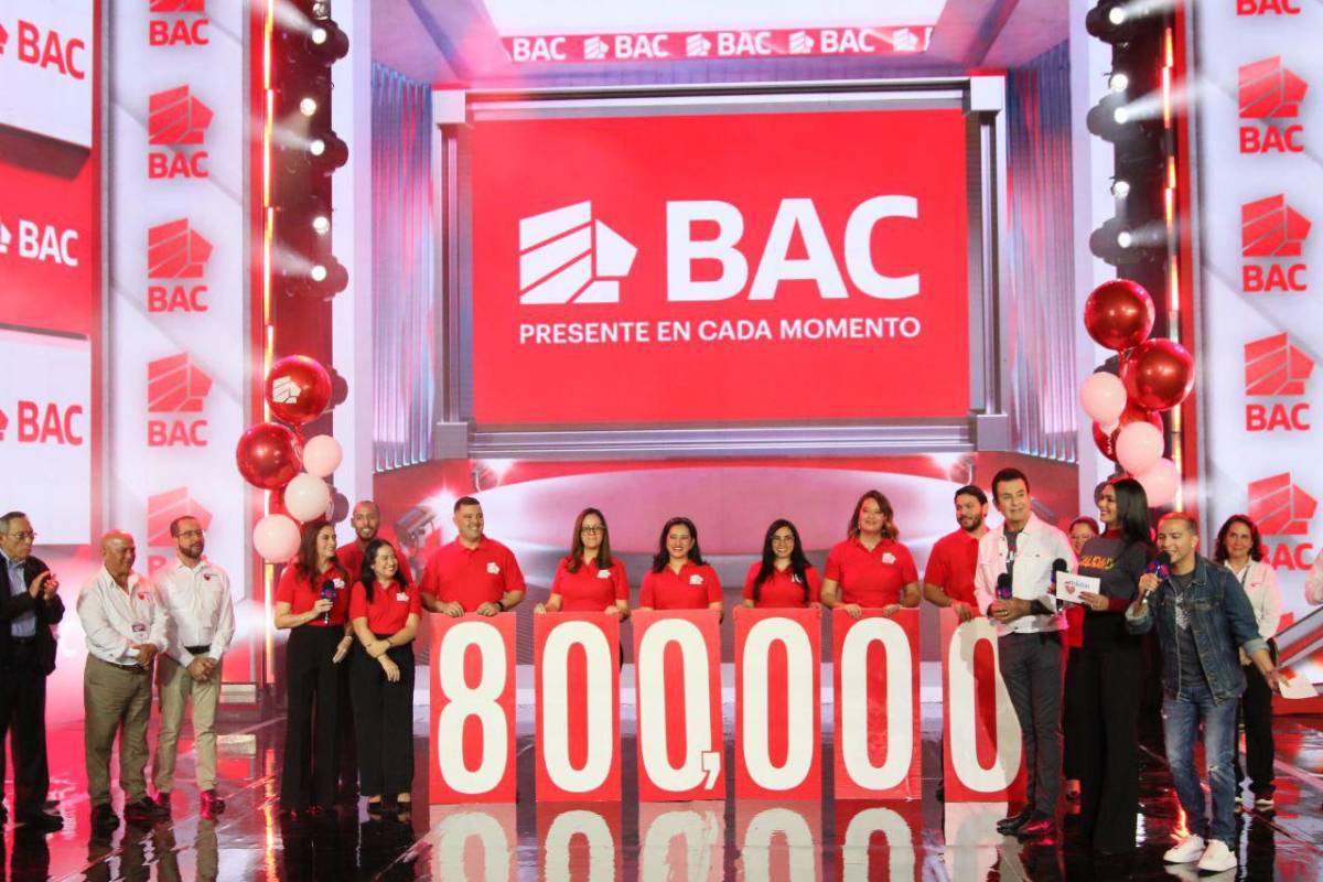 Donaciones, amor y música: así se vive el ambiente en la Teletón 2025