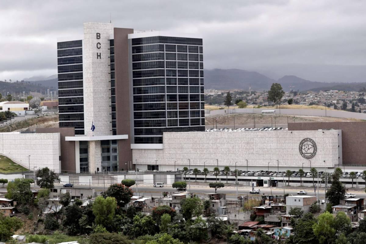 BCIE desembolsa 50 millones de dólares para apoyar las reservas del BCH