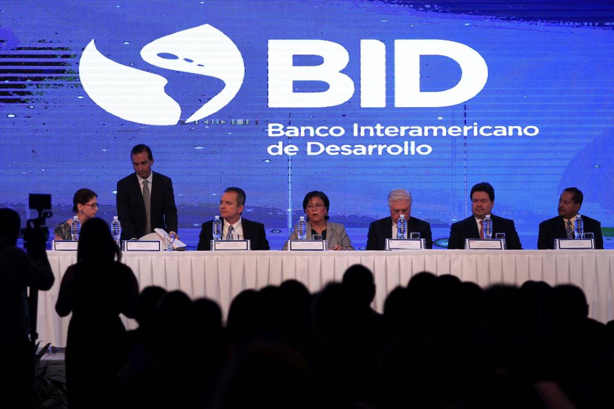 Latinoamérica busca candidato de consenso que recupere el prestigio del BID