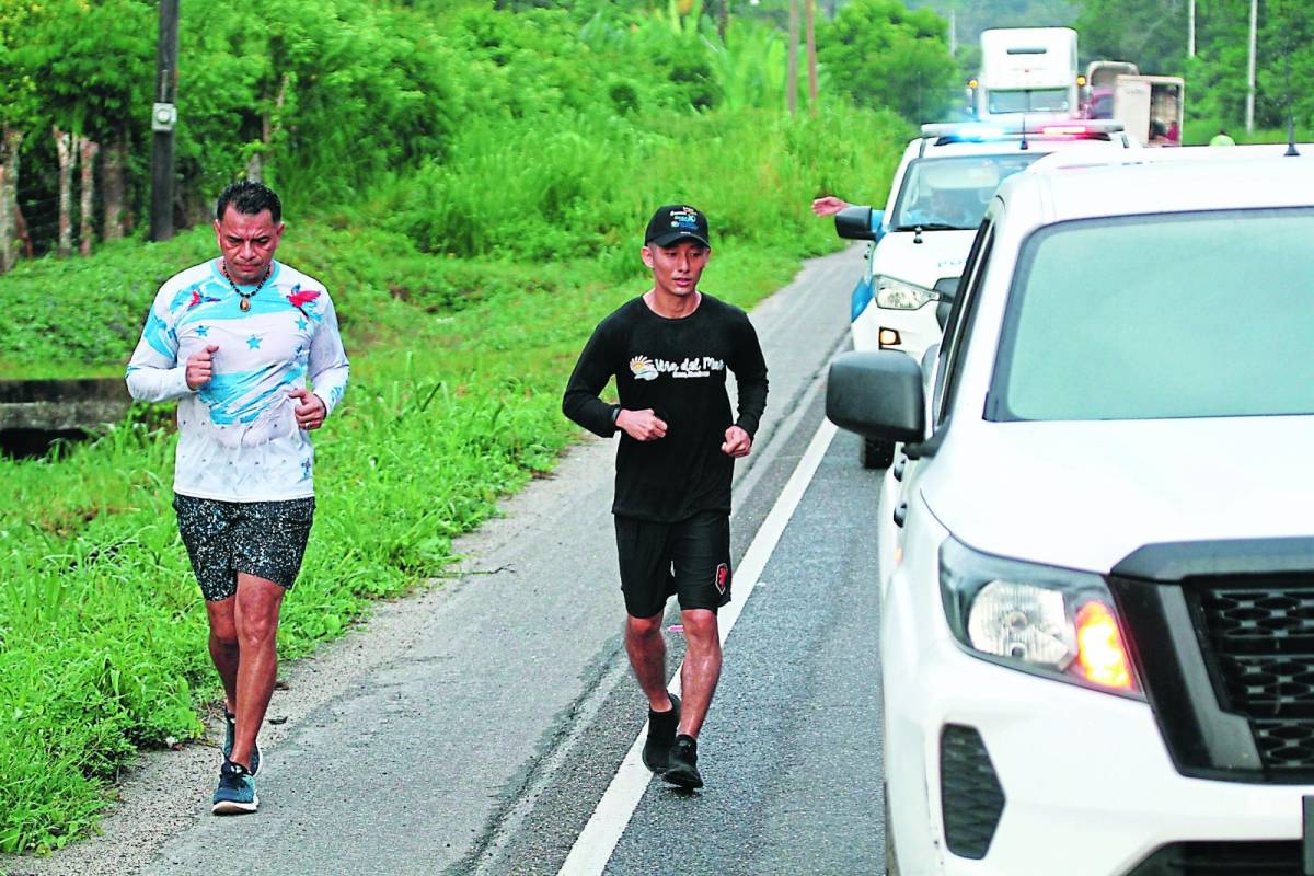 Ayer, Shin Fujiyama recorrió 23.8 kilómetros de Cuyamel a Omoa.