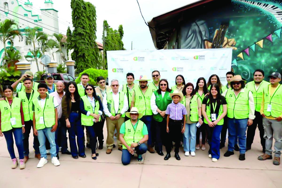 Cada miembro del equipo estará identificado con un chaleco oficial color verde con logos institucionales y un carné del proyecto para que la población pueda reconocerlos y colaborar.
