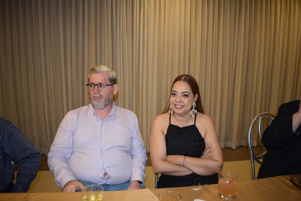 Estudiantes de la Promoción de 1989 del Instituto Sagrado Corazón de Jesús se reencuentran