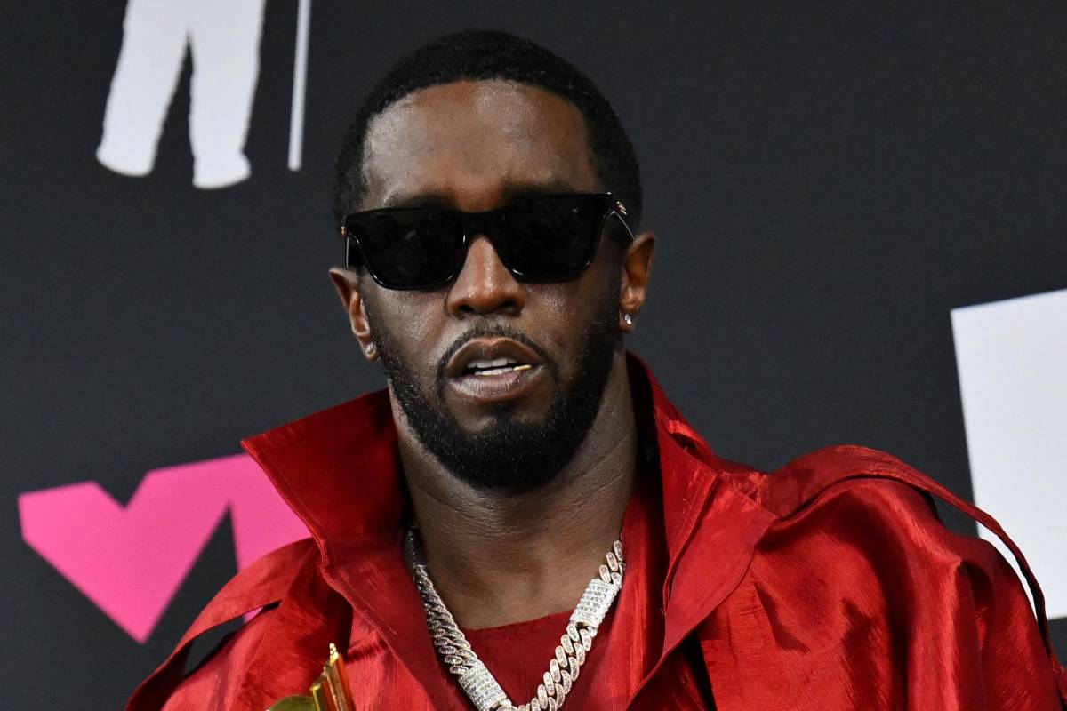 Sean 'Diddy' Combs se disculpa tras video golpeando a su expareja