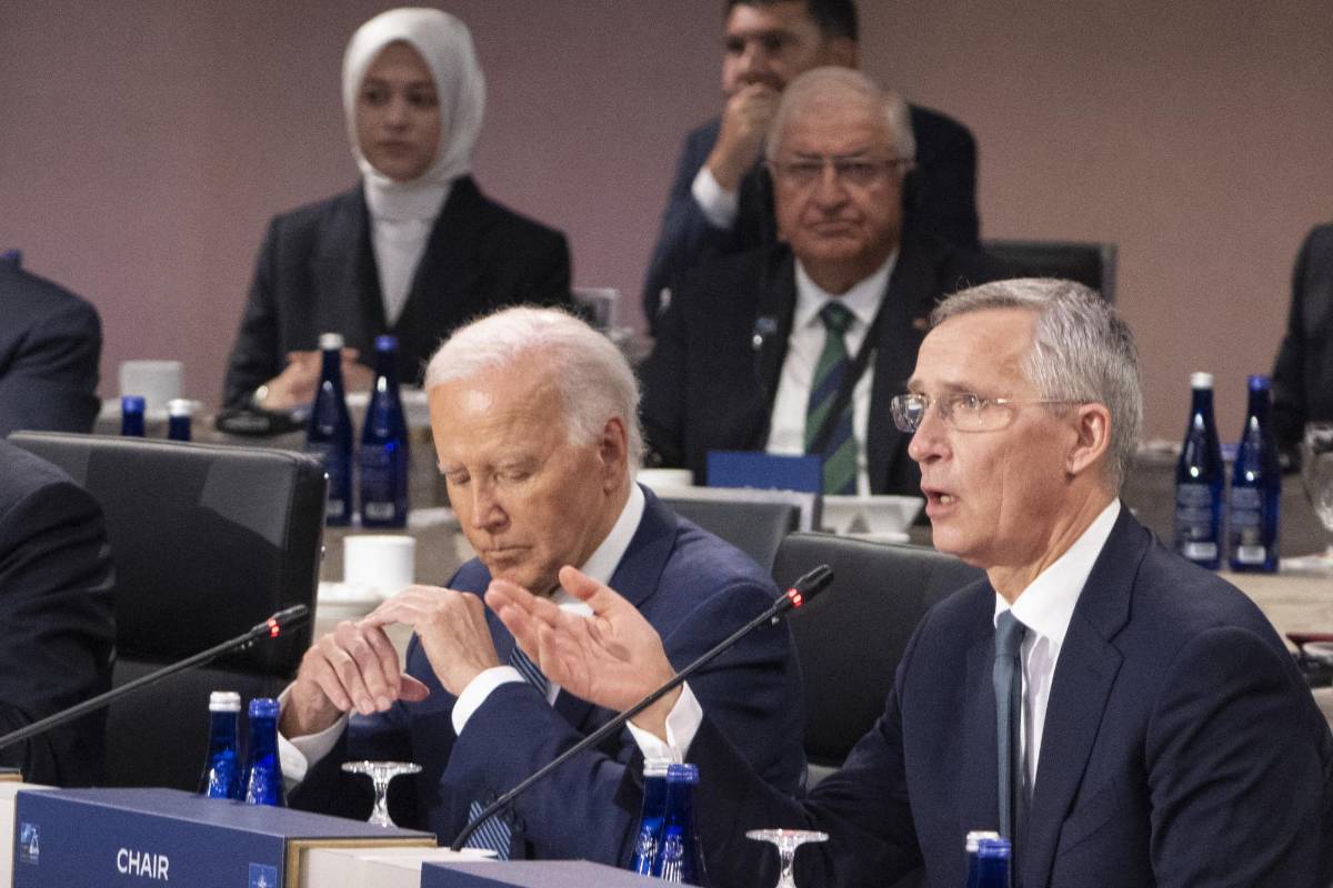 Crece la presión sobre Biden para que se replantee su candidatura a la presidencia de EEUU