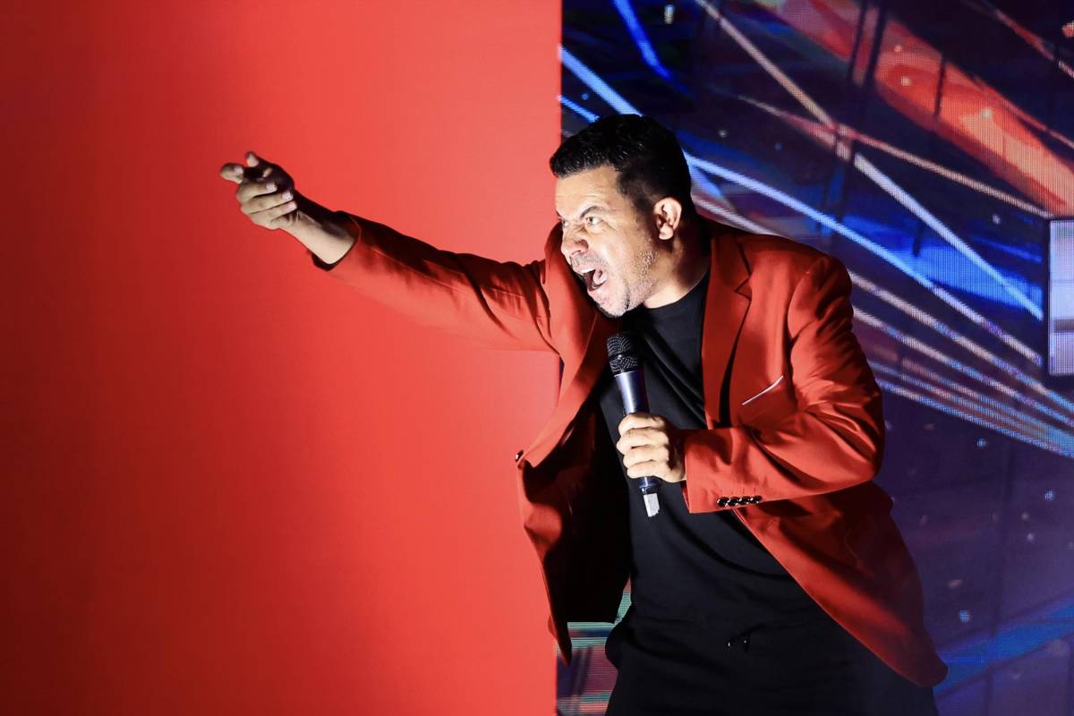 Hondureños disfrutan al máximo el show de Piter Albeiro