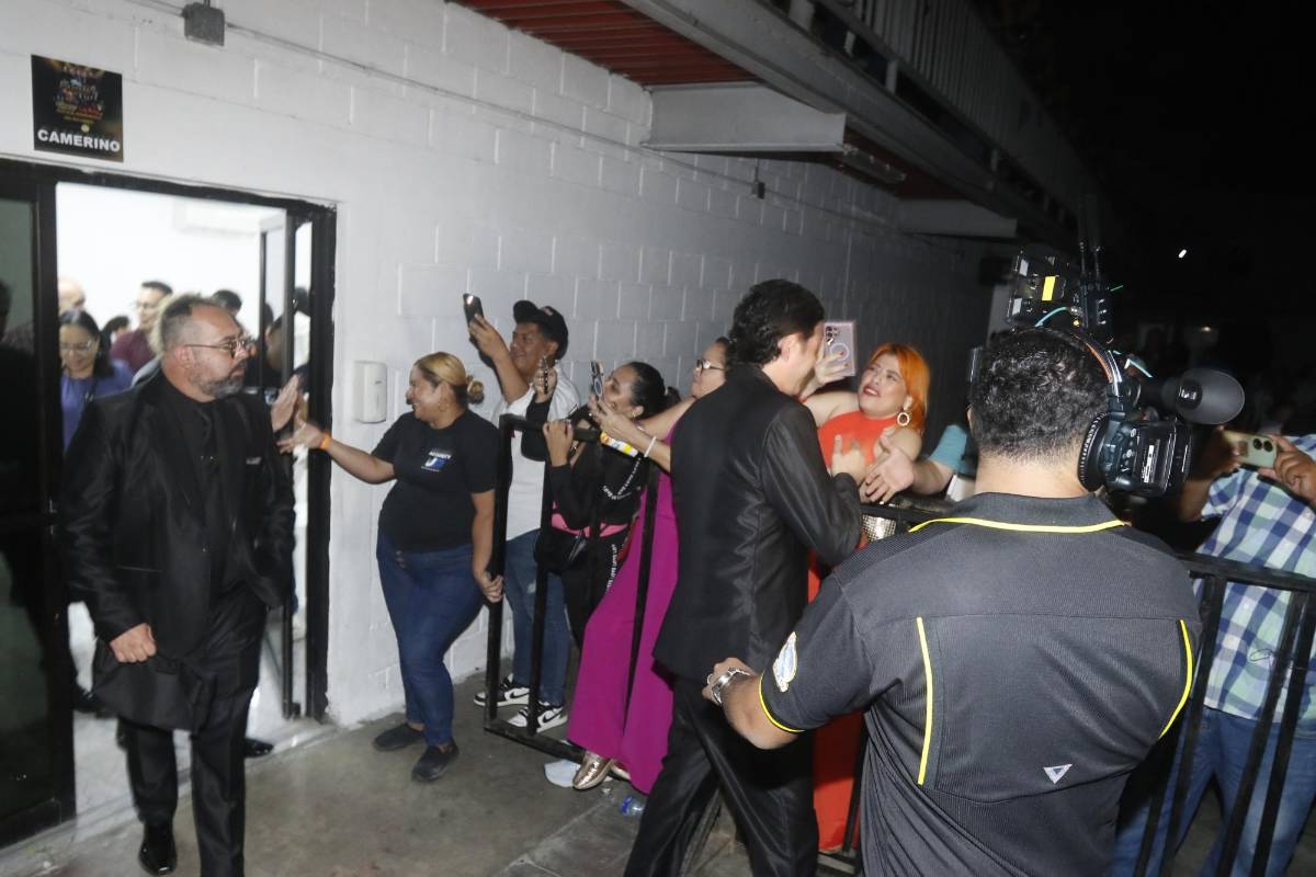 Los hondureños disfrutaron al máximo el show de Los Iracundos, Los Bríos y Los Terrícolas