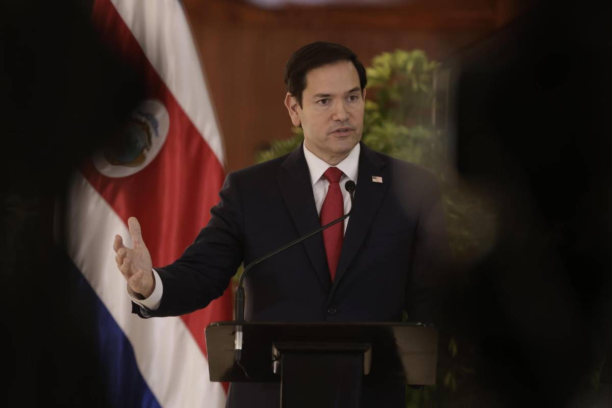 Rubio analizará legalidad de plan de Bukele para encarcelar presos de EE UU