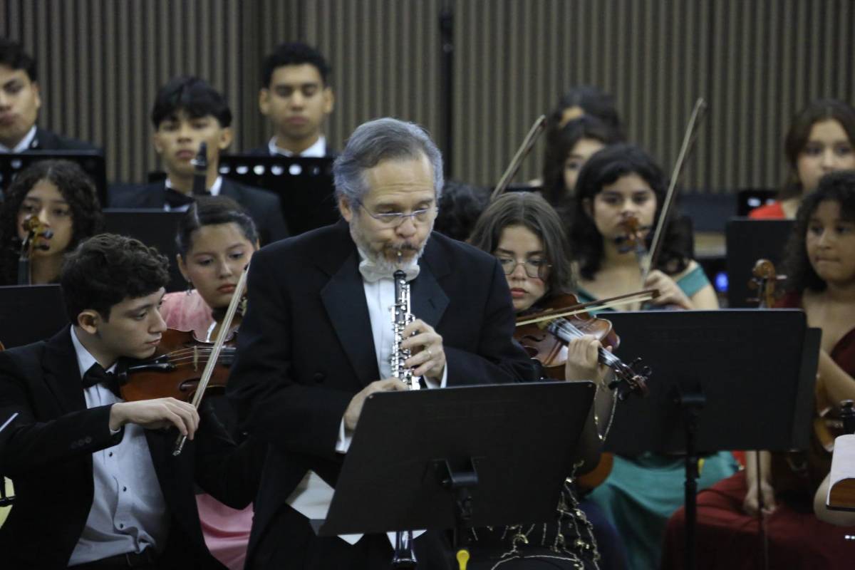 Fotos: Victoriano López festeja su 81 aniversario con gala artística