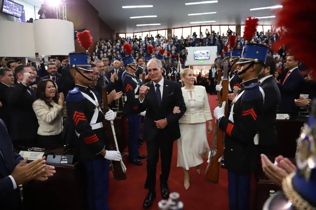 Lo que no se vio: Pepe Lobo y máxima seguridad en toma de posesión de Nasry Asfura