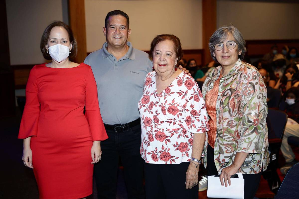 La Banda de la Fuerza de la Flota de los EUA brilla en SPS