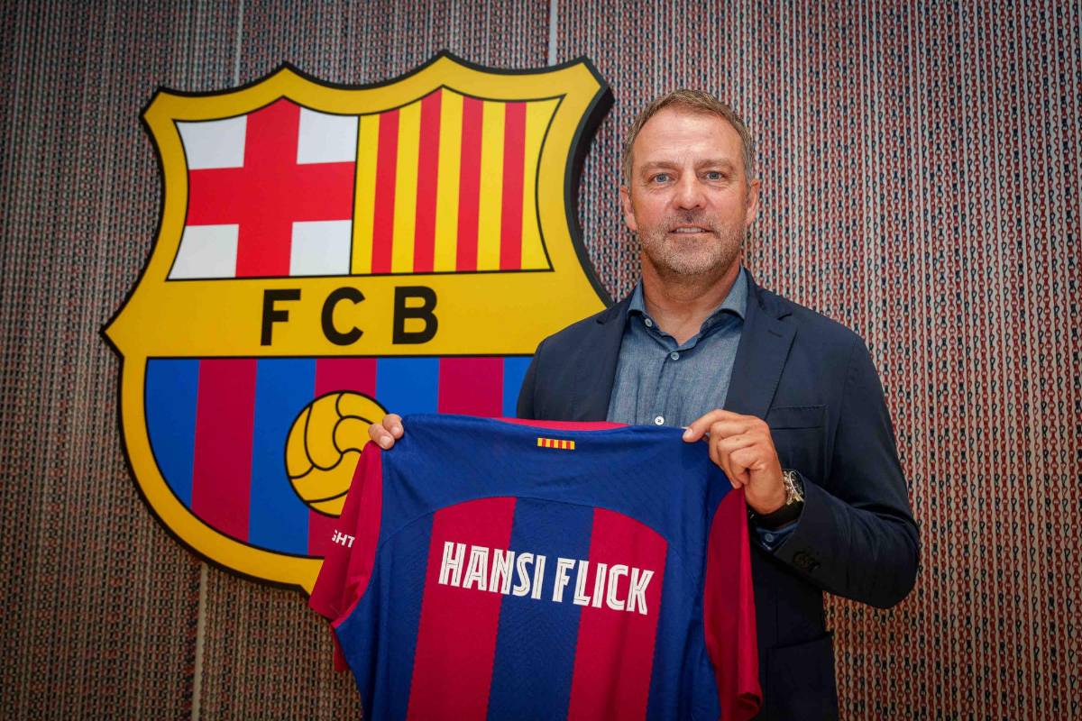 ¡Oficial! Hansi Flick firma por dos temporadas con el Barcelona