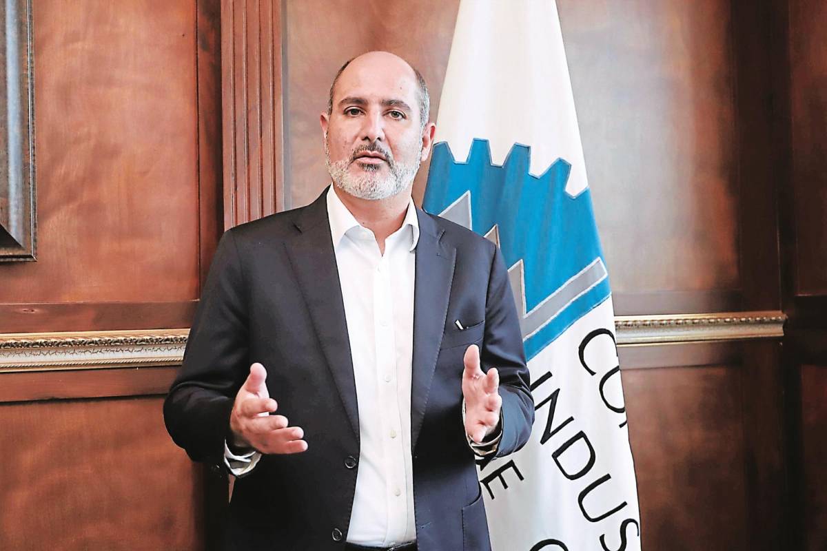 Toque de queda está afectando la inversión, dice sector privado