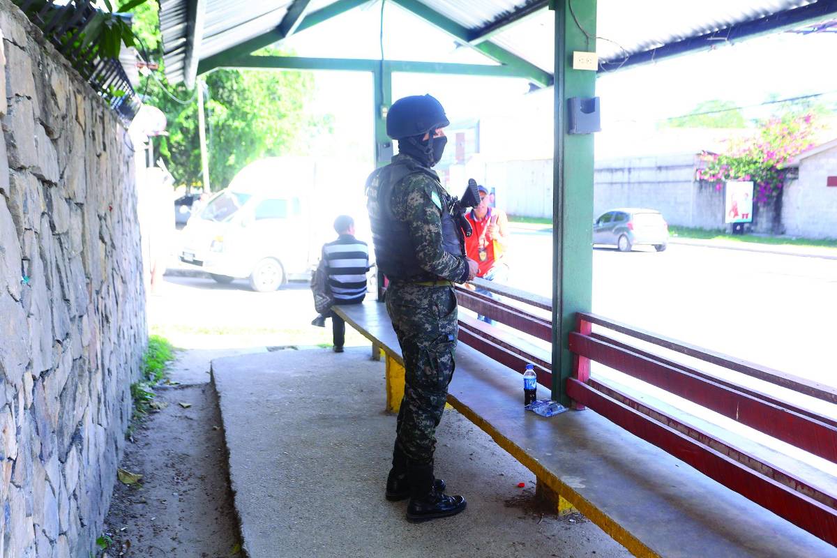 Investigan supuestas torturas a reclusos en El Pozo