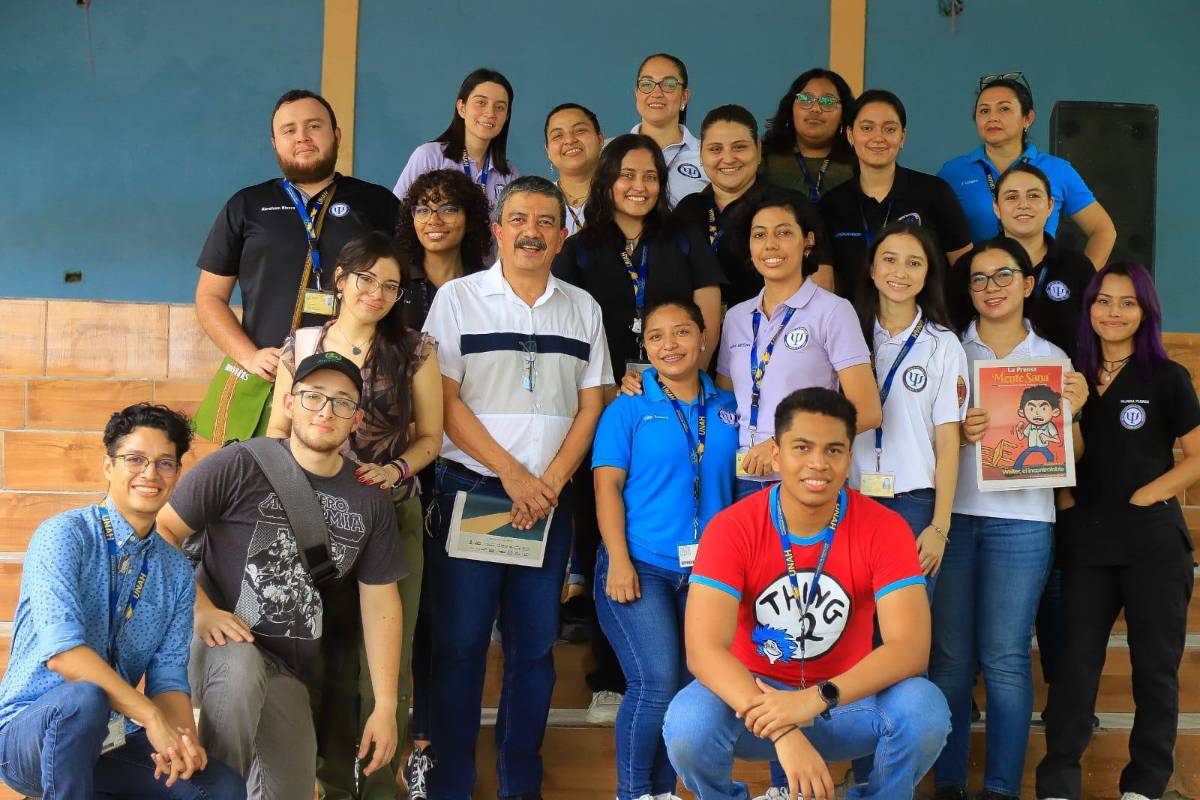 Alumnos de escuela Cabañas aprendieron con fascículos de Mente Sana