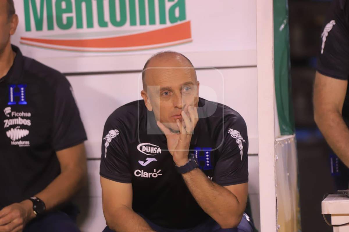 La decisión de sus cambios y los que piden su salida: Las palabras de Fabián Coito