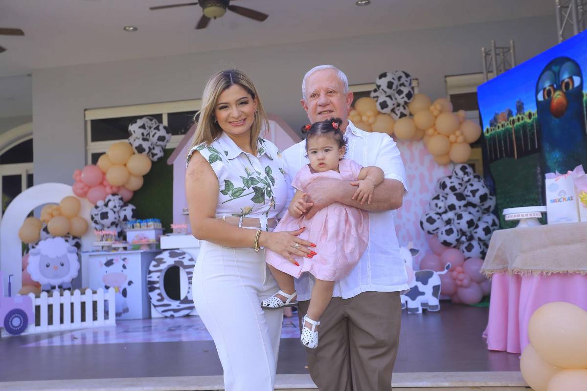 Gozo por el primer añito de Emma Valentina Valladares Mejía