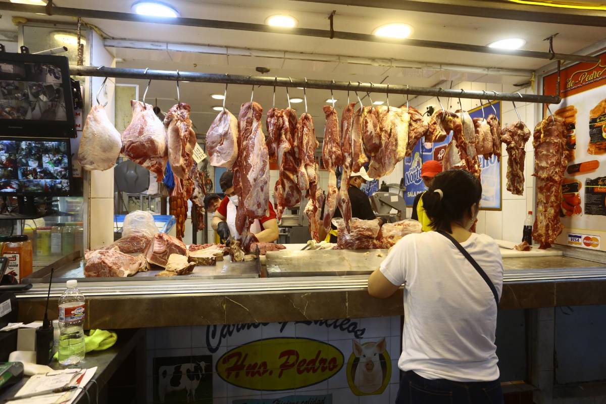 Carnes, mariscos, lácteos y huevos muestran estabilidad de costos.