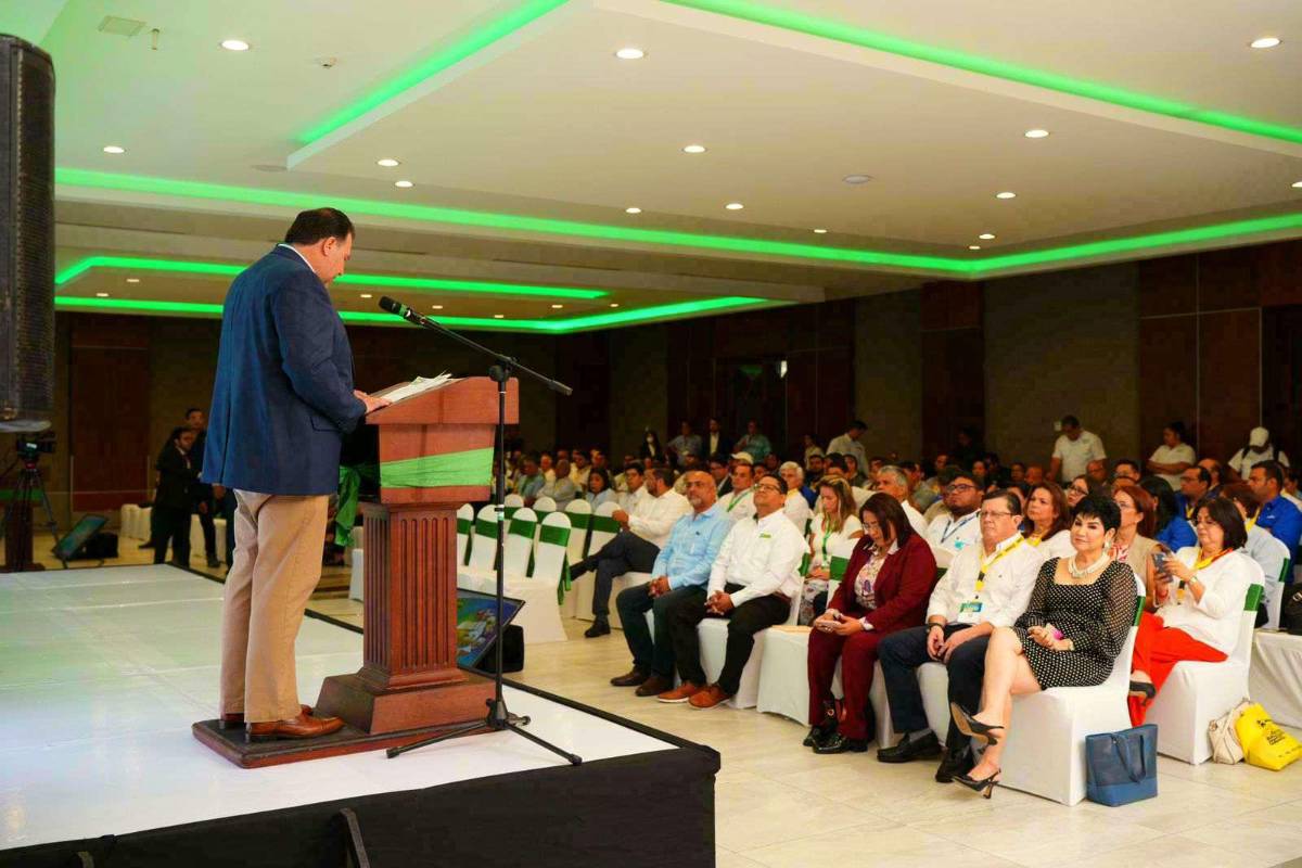 Realizan congreso de alimentos balanceados en San Pedro Sula