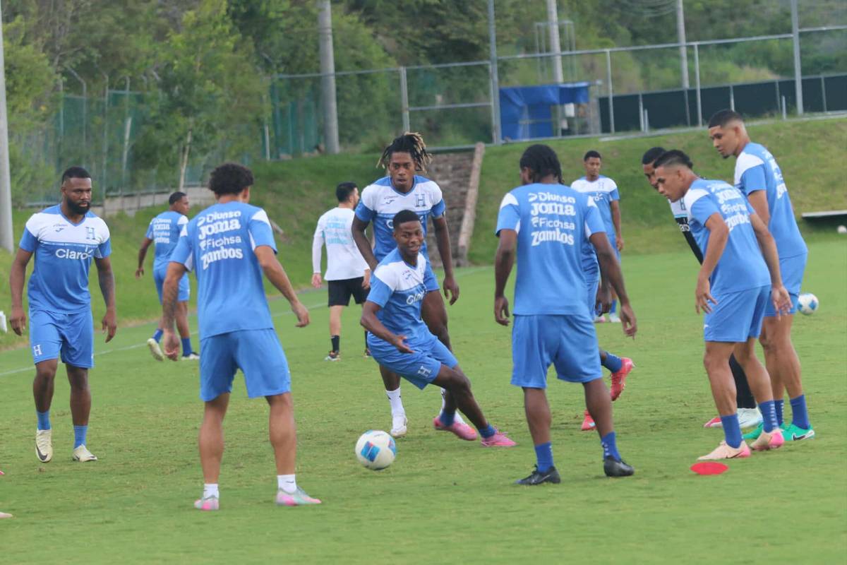 Último entreno de Honduras: bebé enamoró a Vega y Rueda; Edrick puso el ambiente