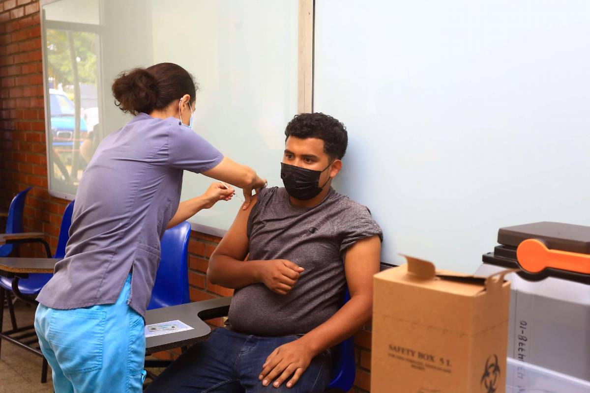 En un 20% disminuyen los contagios de covid en Cortés