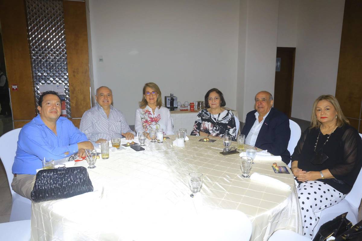 Asociación Cuerpo Consular Sampedrano celebra reunión mensual