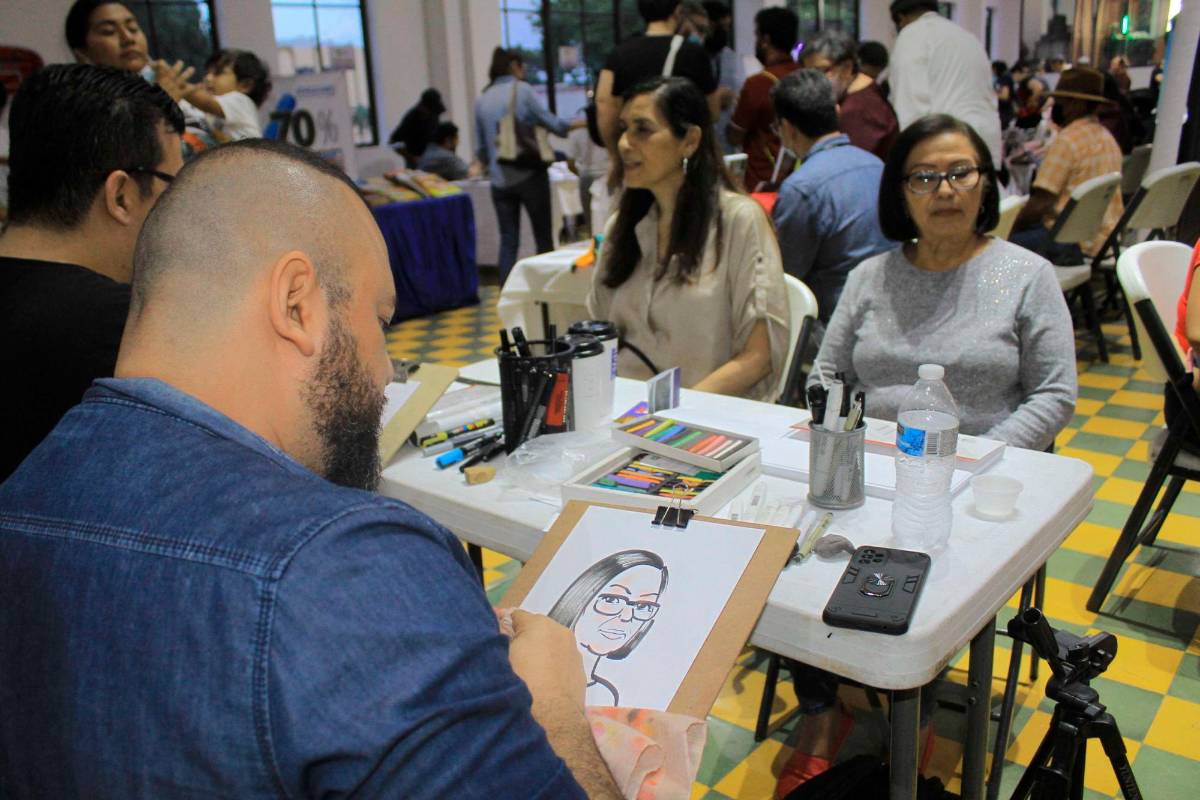 Un éxito total la Feria del libro en San Pedro Sula