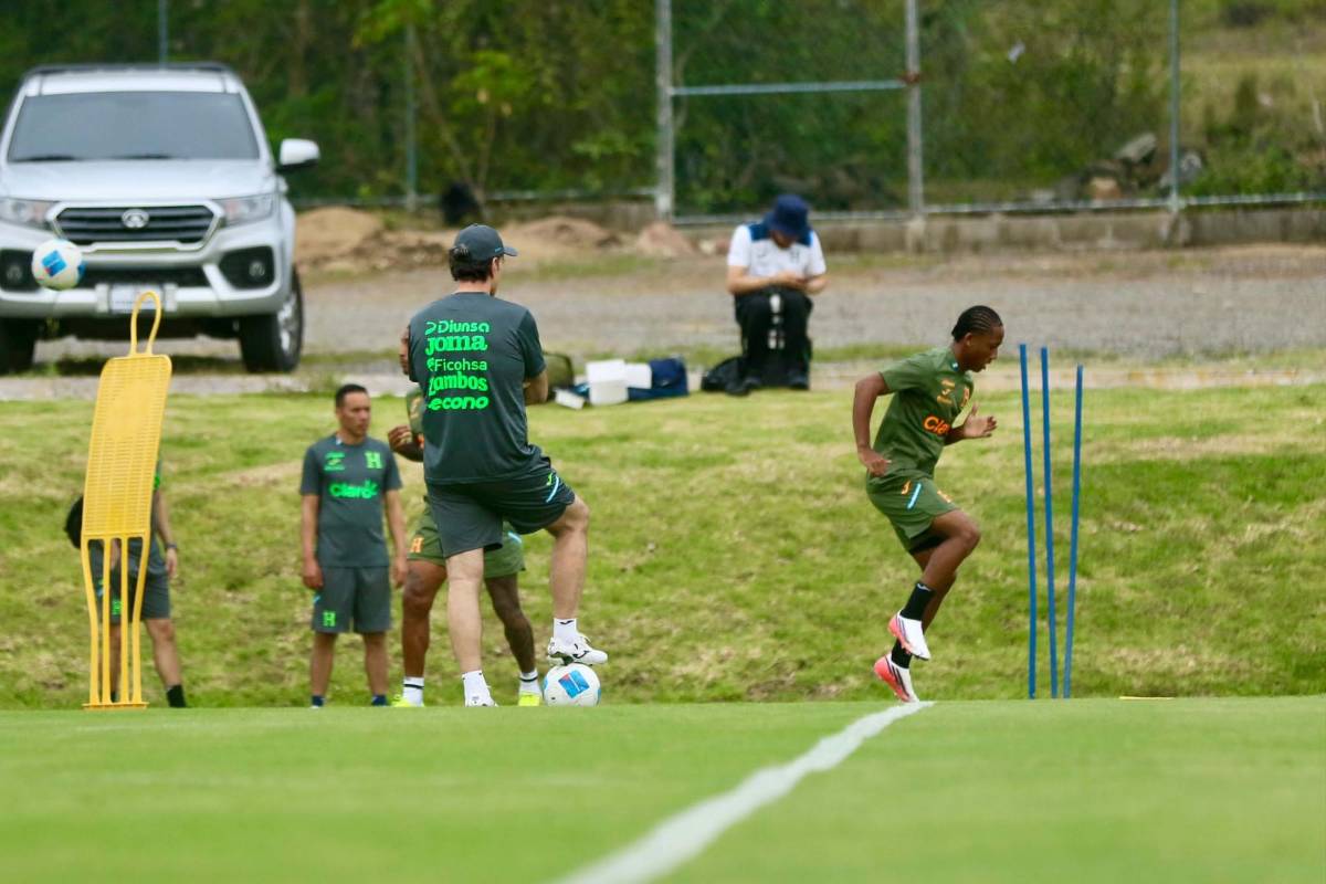 Honduras inicia trabajos: alarma por jugador, lo que hizo Molina con Keyrol y lujosa bolsa