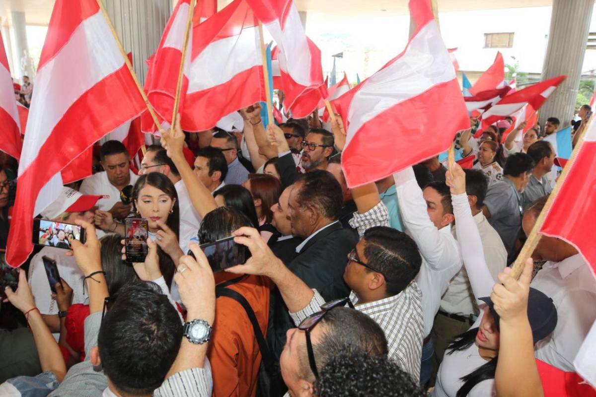 Toletazos y Cálix en el centro del caos: esto originó el zafarrancho en el CN