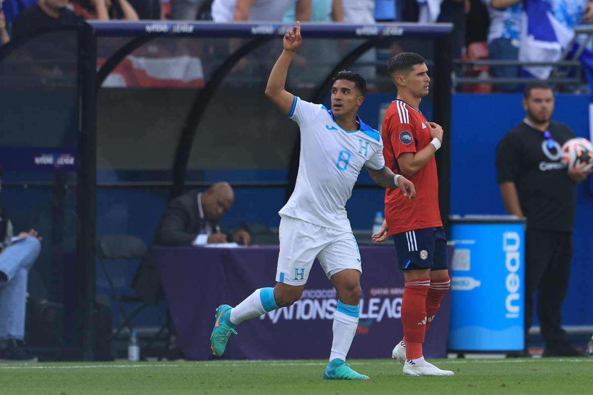 Michaell Chirinos se gastó un golazo en el Honduras vs Costa Rica.